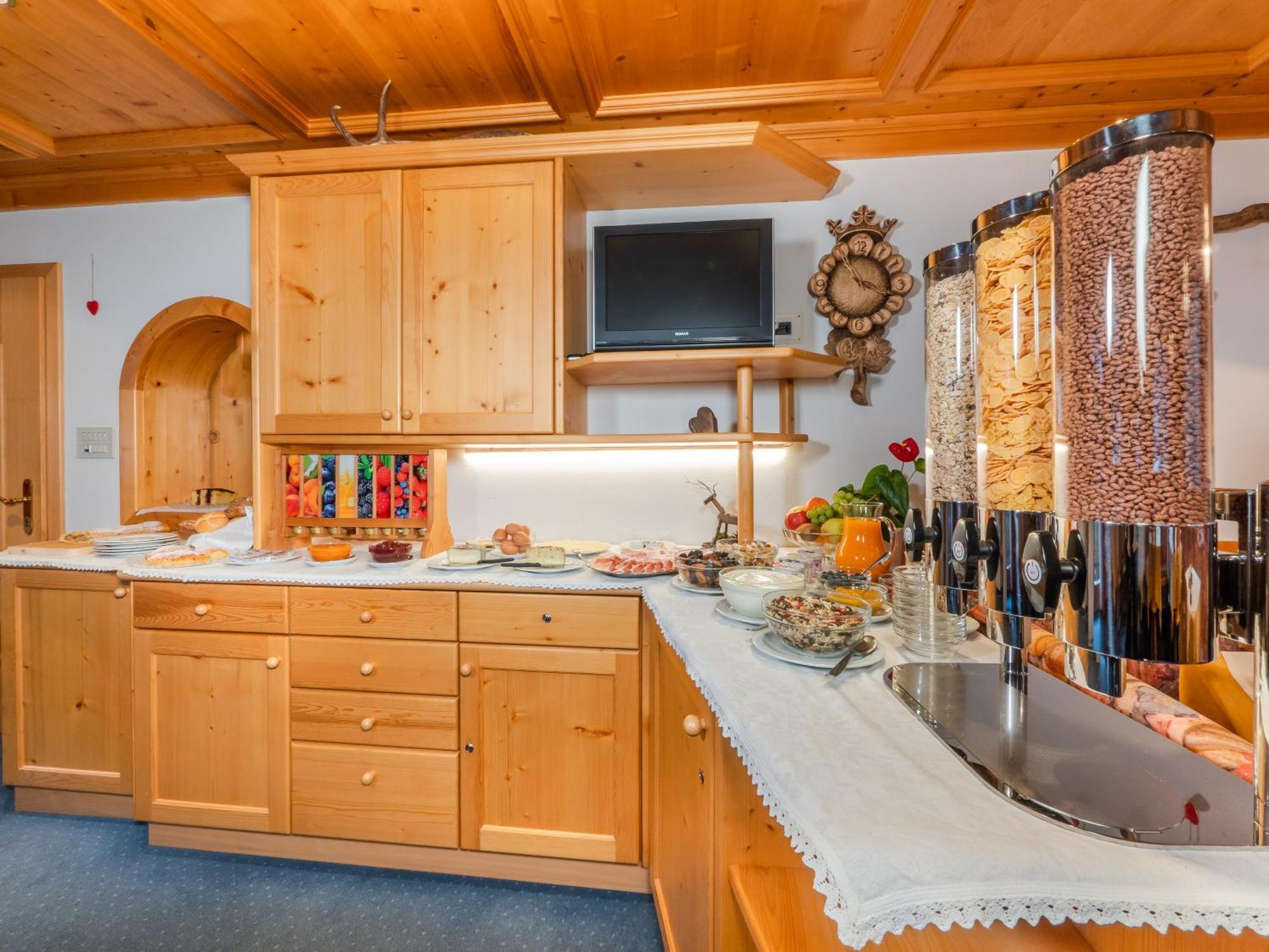 Garni La Grambla Hotel Sëlva