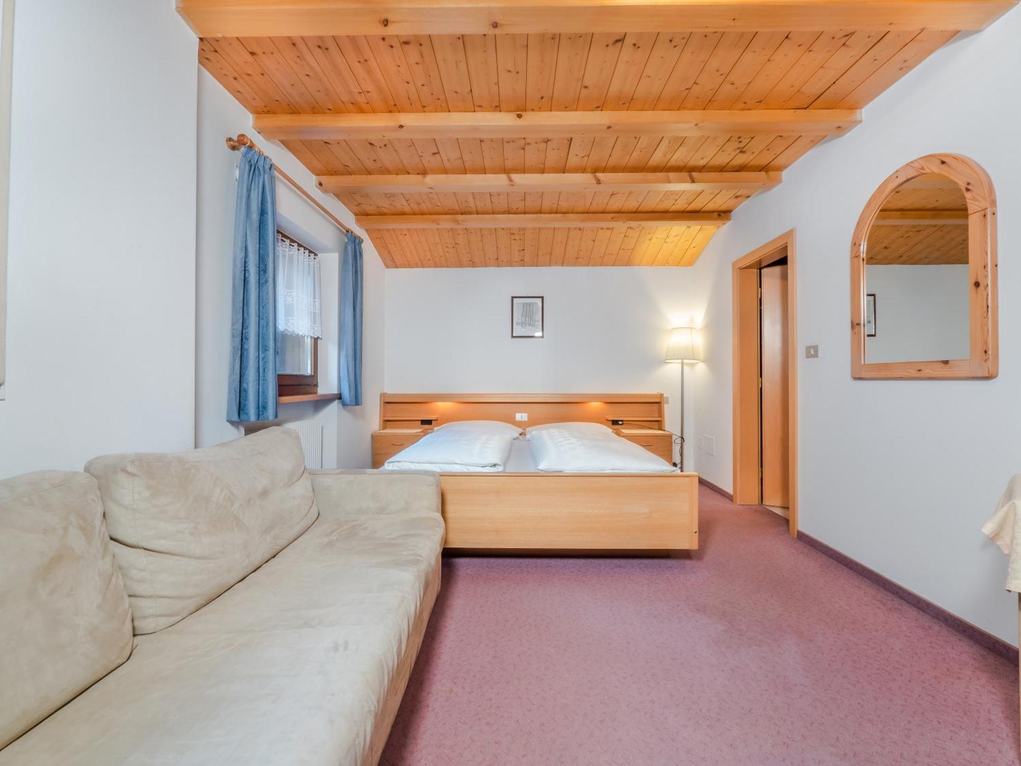 Garni La Grambla Hotel 2*
