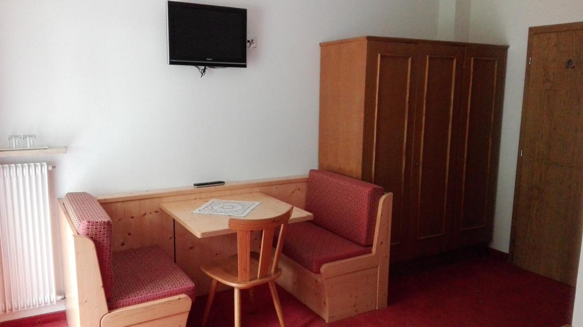 Garni La Grambla Hotel